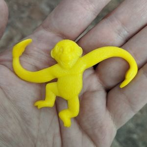 Pin brooch barrel of monkeys